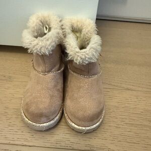 Cozy Tan Fur-Lined Boots
